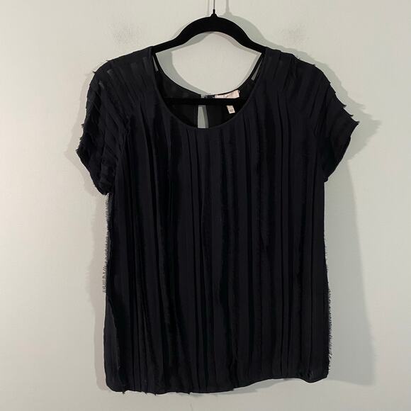 Joie Women's Black Pleated Short Sleeve 100% Silk Blouse Size S - Picture 1 of 8